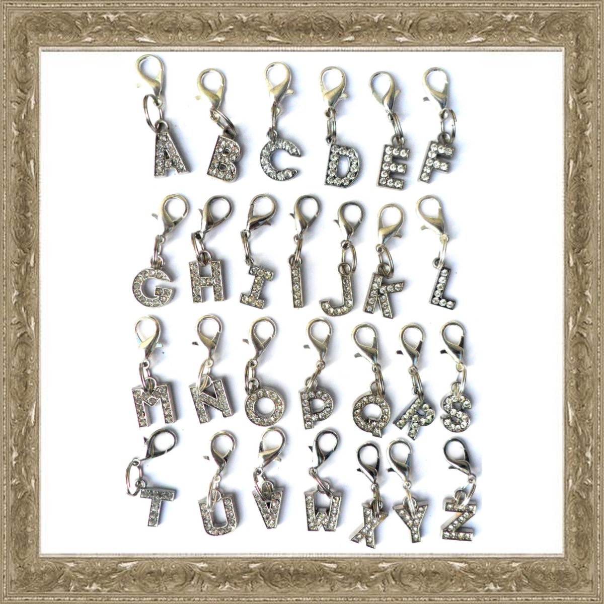 Dijes para mascotas con letras de cristal de la AZ